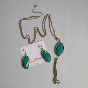 NWOT Premier Designs Reversible Pendant Gold Tone Necklace & Earring Set